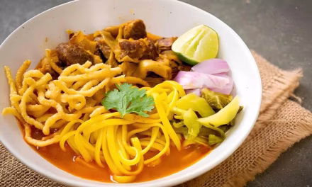 Mi Gomak: Mie Khas Batak Penuh Rempah