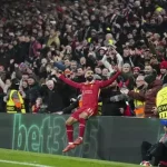 Fenomena Fanbase Dan Dampaknya Pada Tim