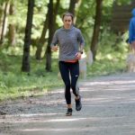 Olahraga Ringan Tapi Efektif: Lari Pagi Dan Yoga