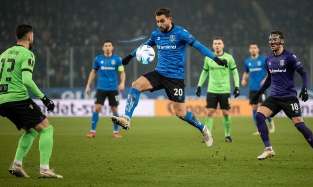 Sepak Bola Modern: Inovasi, Taktik, Dan Perkembangan Industri