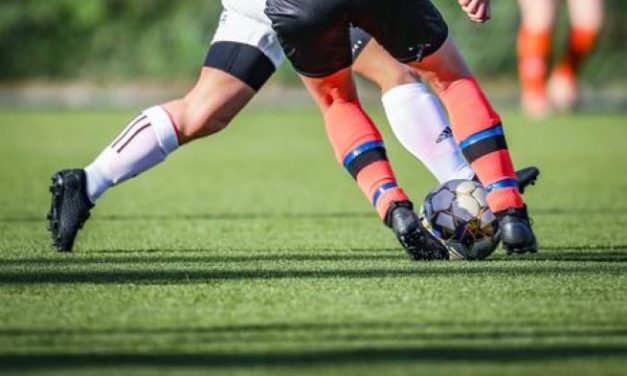 Strategi Taktik Dalam Dunia Sepak Bola Profesional