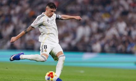 Peran Gelandang Bertahan Dalam Sepak Bola Modern