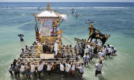 Tradisi Nusantara Yang Memiliki Makna Mendalam